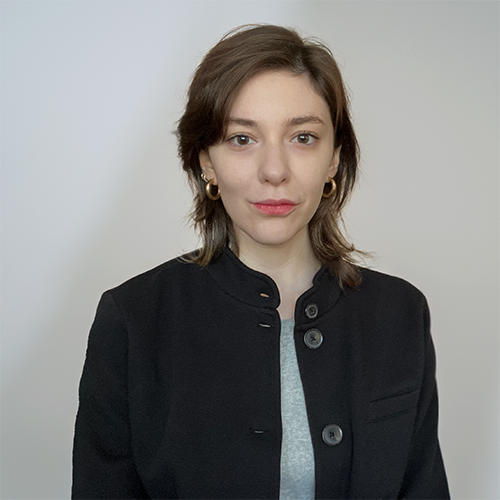 Paula Willrich headshot